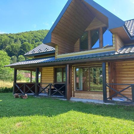 Садиба Федорчуків За Рікою Sheshory Exteriör bild