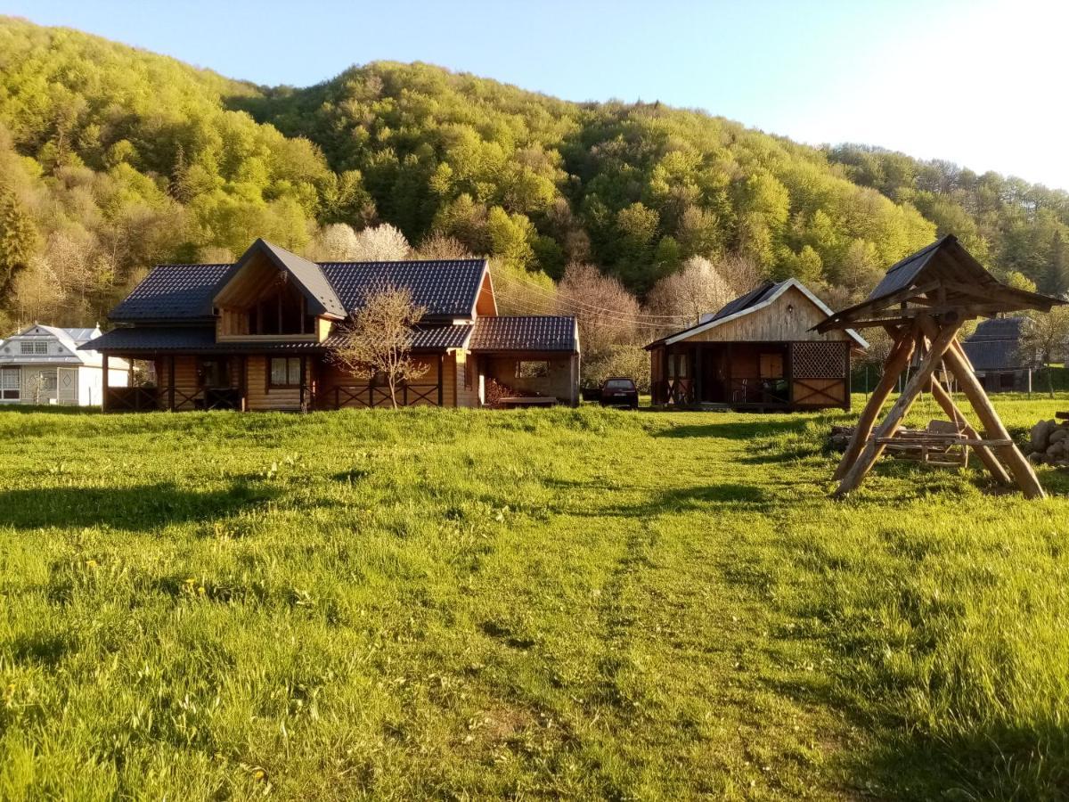 Садиба Федорчуків За Рікою Sheshory Exteriör bild